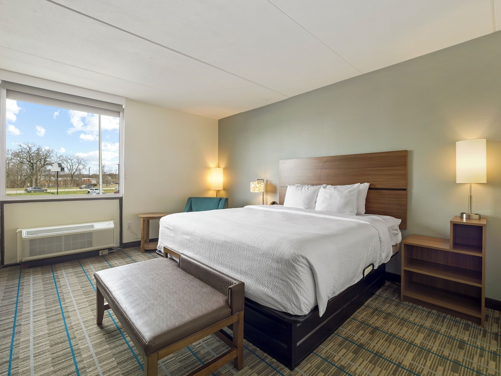 mainstay suites chambersburg east
