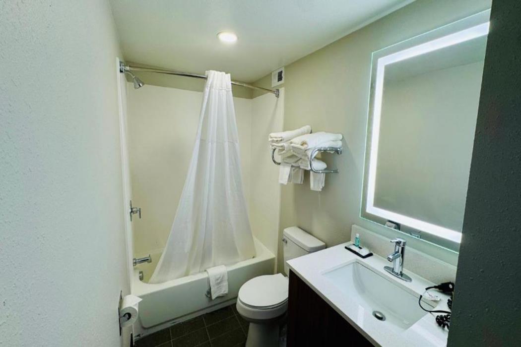 mainstay suites chambersburg east