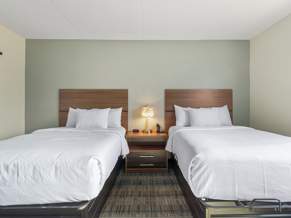 mainstay suites chambersburg east