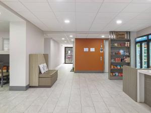 mainstay suites chambersburg east