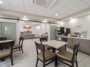 mainstay suites chambersburg east