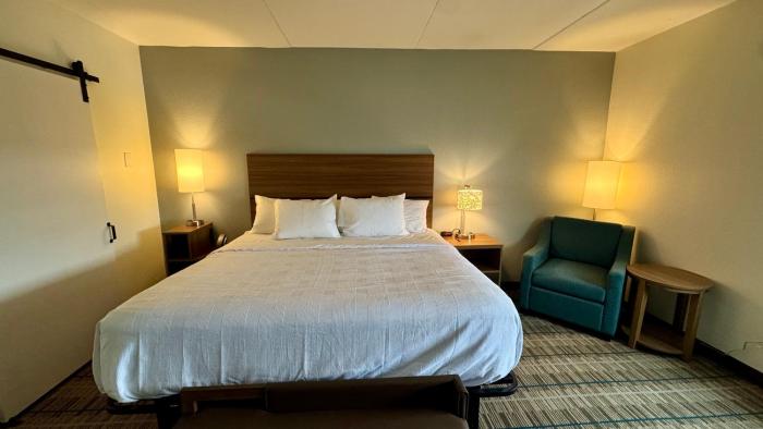 mainstay suites chambersburg east