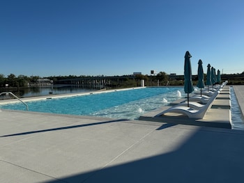 handsboro pointe condo and suites