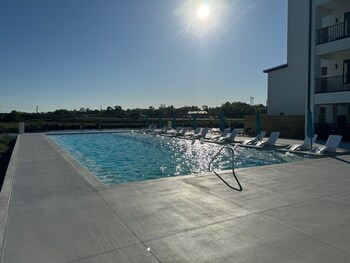 handsboro pointe condo and suites