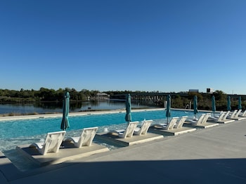 handsboro pointe condo and suites