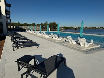 handsboro pointe condo and suites