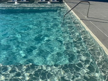 handsboro pointe condo and suites