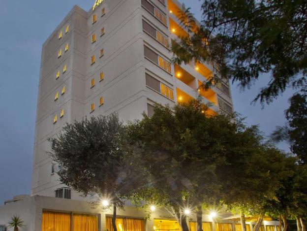 almond business hotel