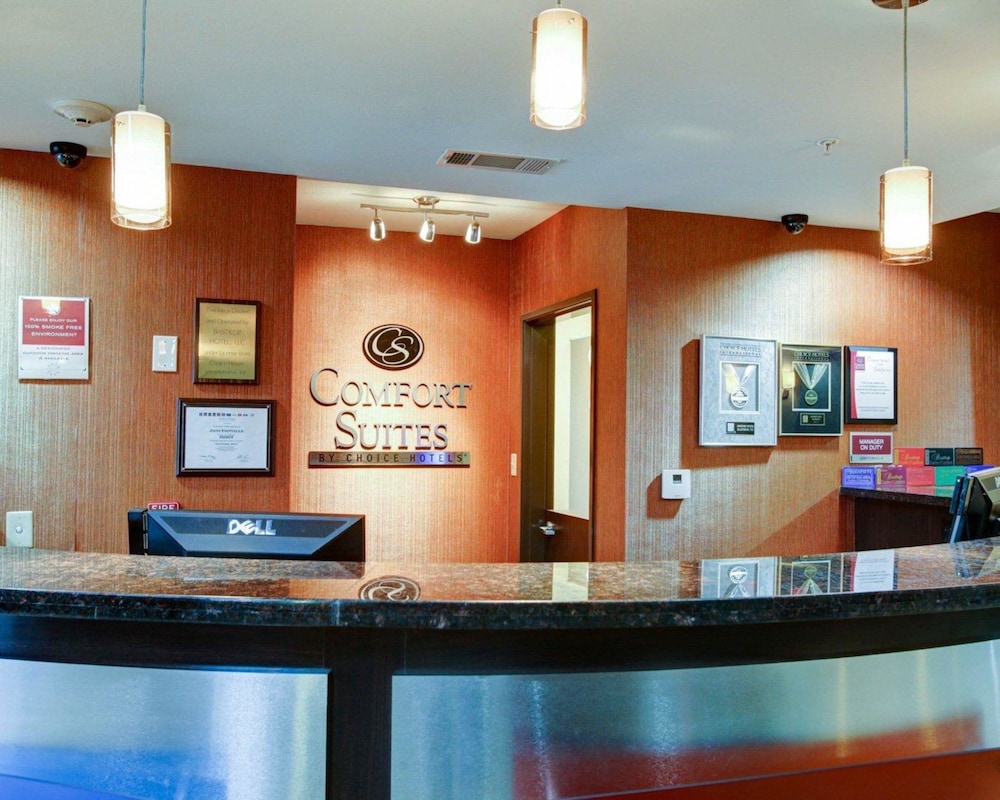 comfort suites bastrop