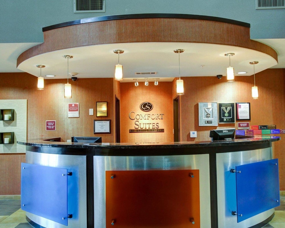 comfort suites bastrop