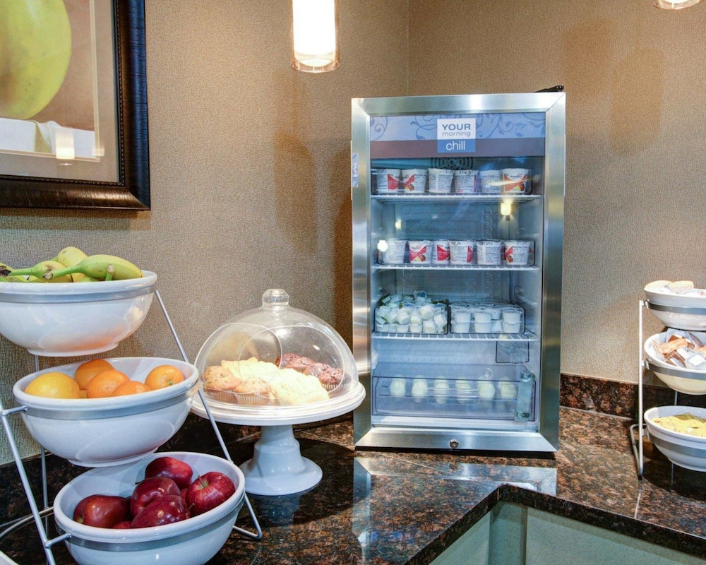 comfort suites bastrop