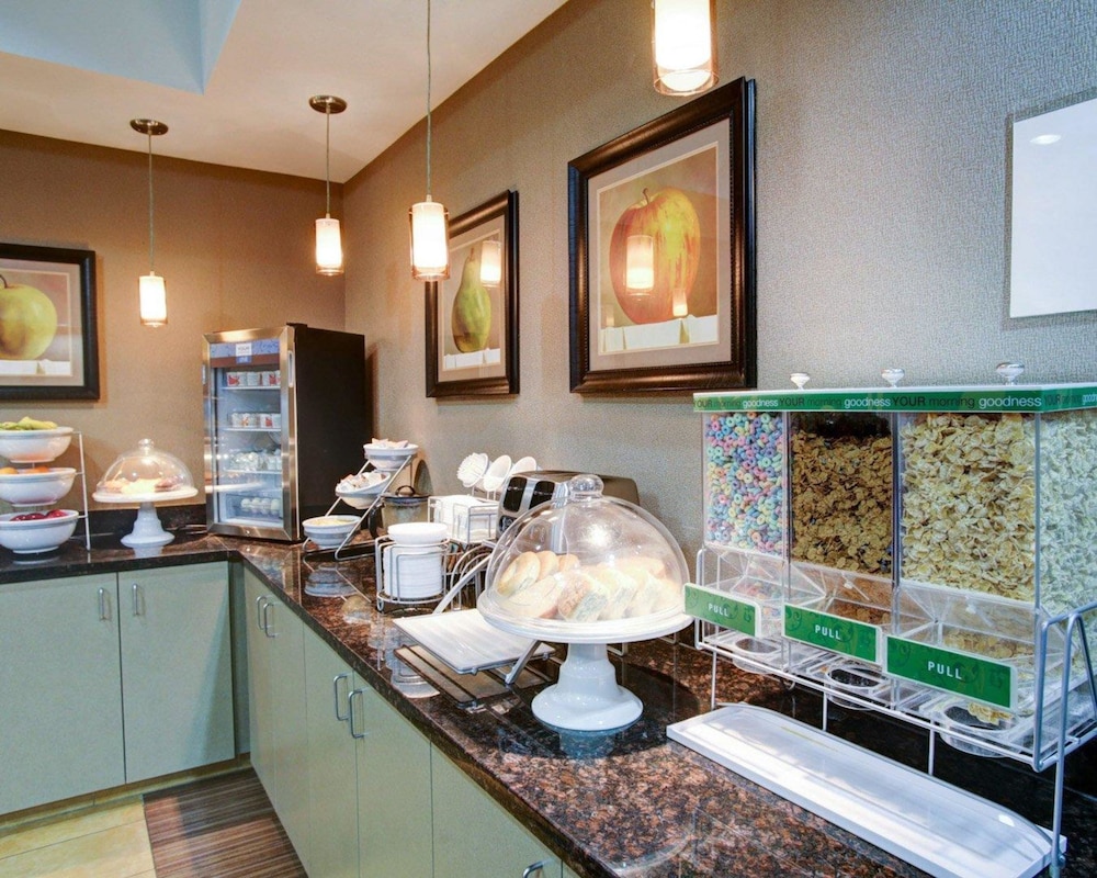 comfort suites bastrop