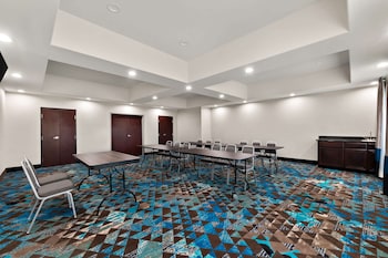 comfort suites bastrop