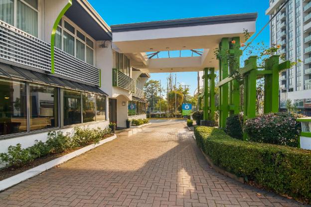 surestay hotel by best western north vancouver capilano
