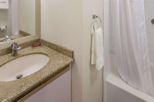 surestay hotel by best western north vancouver capilano