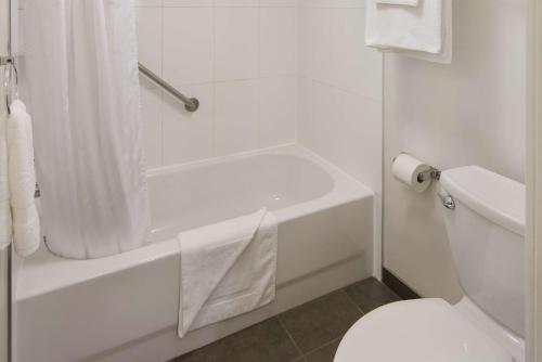 surestay hotel by best western north vancouver capilano