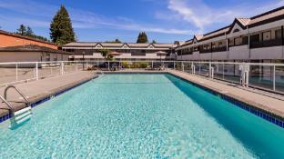Surestay Hotel By Best Western North Vancouver Capilano,West Vancouver>>District Of North Vancouver,3 star