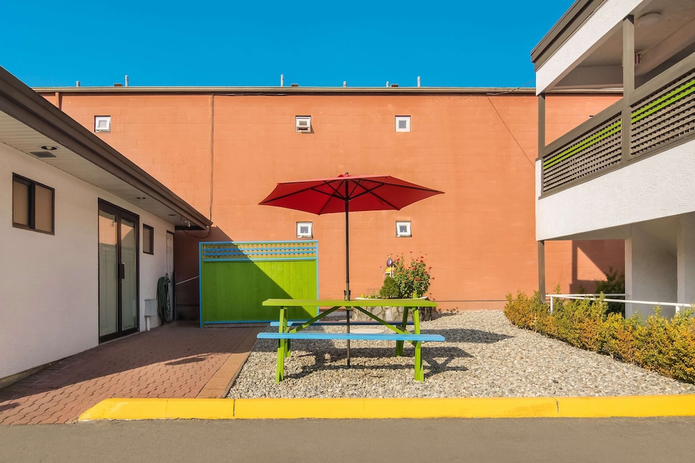surestay hotel by best western north vancouver capilano