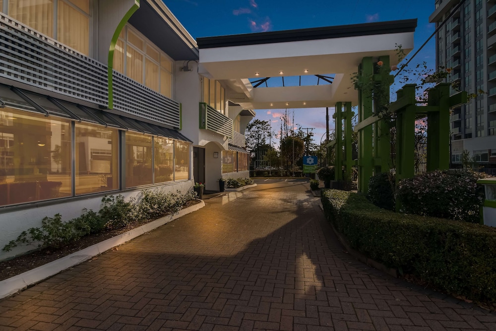 surestay hotel by best western north vancouver capilano