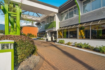 surestay hotel by best western north vancouver capilano