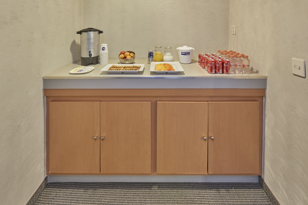 City Express By Marriott Nuevo Laredo,Tamaulipas>>Nuevo Laredo,3 star