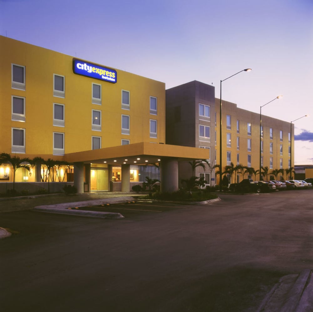 City Express By Marriott Nuevo Laredo,Tamaulipas>>Nuevo Laredo,3 star
