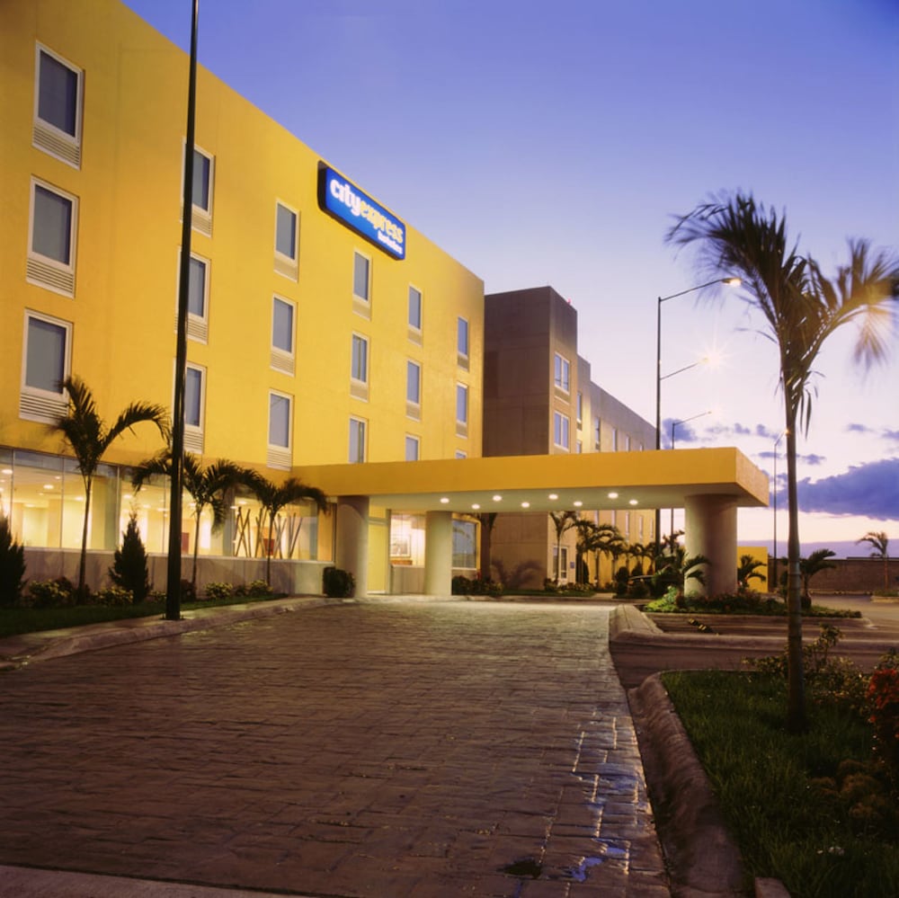 City Express By Marriott Nuevo Laredo,Tamaulipas>>Nuevo Laredo,3 star