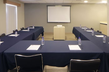 city express by marriott nuevo laredo