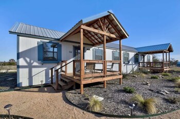 Holy Cow Cottage With Amazing Hill Country Views,,3 star