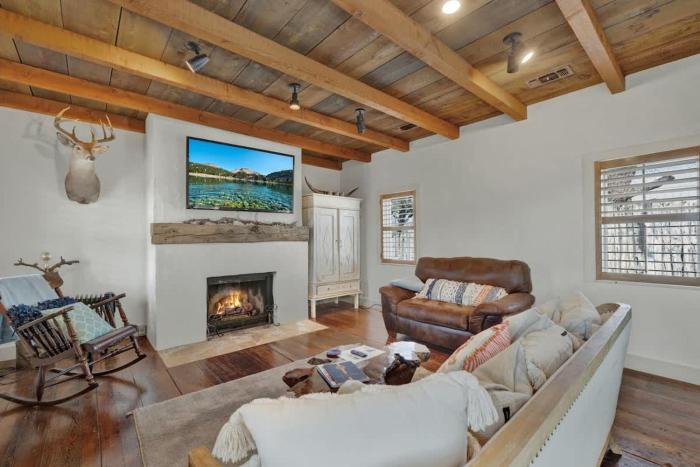 texas two step guesthouse