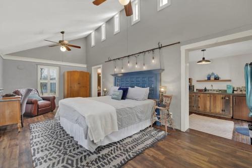 texas two step guesthouse