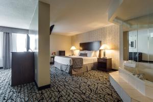 monte carlo inn oakville suites