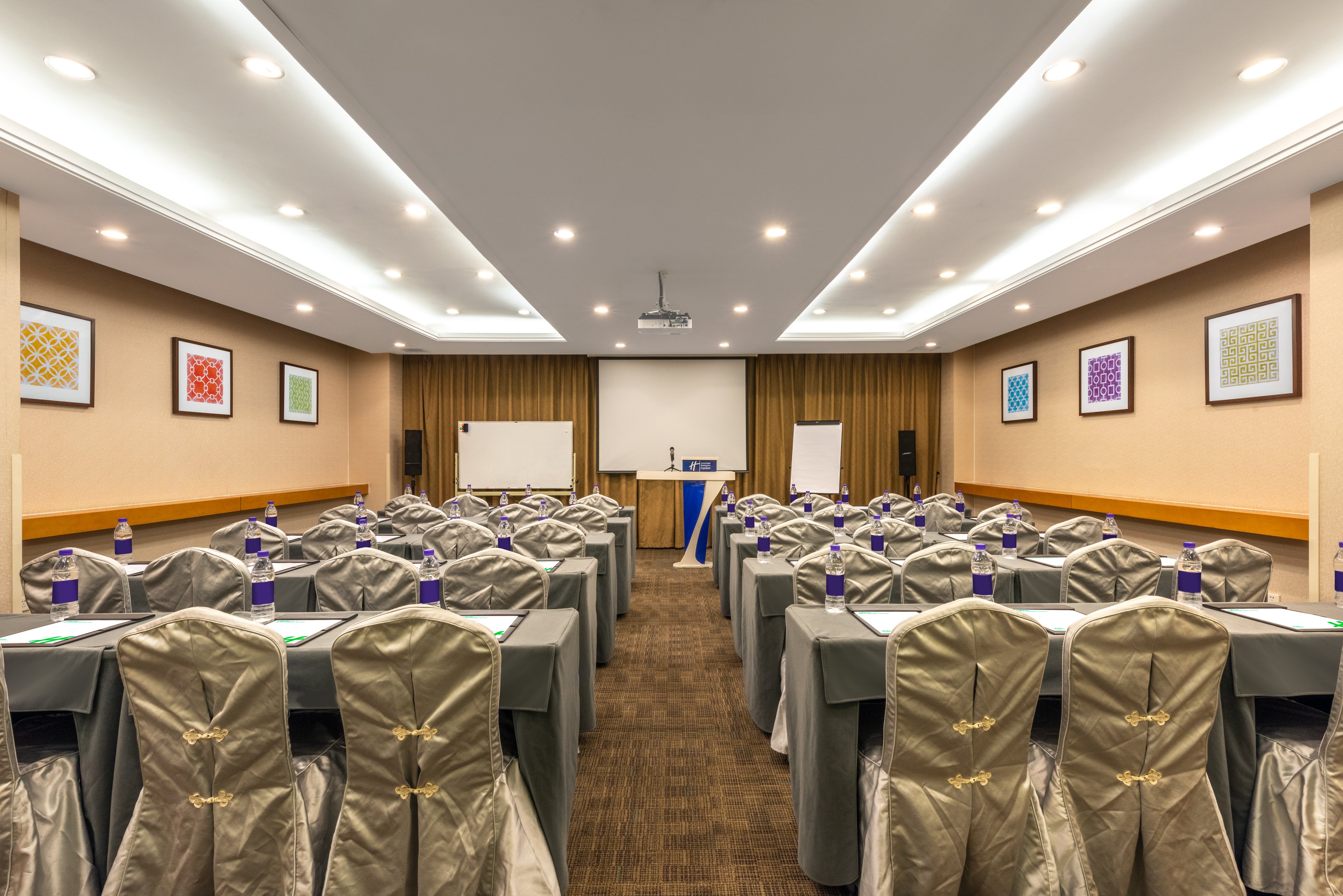 holiday inn express beijing shangdi by ihg