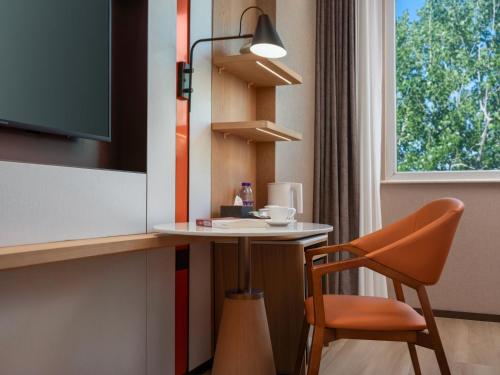 holiday inn express beijing shangdi by ihg