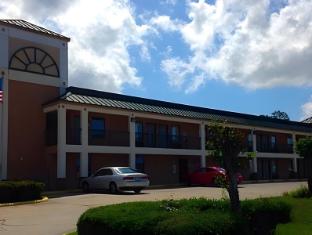 econo lodge inn and suites ocean springs biloxi