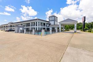 econo lodge inn and suites ocean springs biloxi