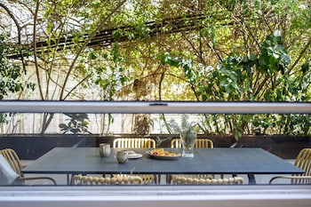north tel aviv garden haven by seanrent