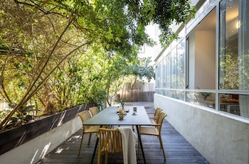 north tel aviv garden haven by seanrent