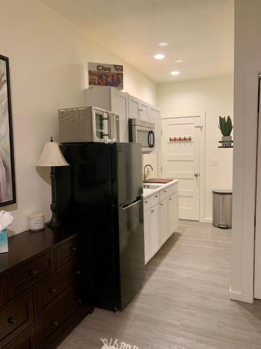 The Asbury House Guest Rentals,316 S Asbury St,2 star