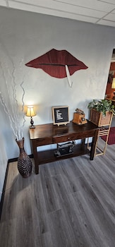 The Canna House By High Society Rentals,,4 star