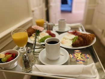 Excelsior At The Manor House,,4 star