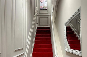 studio flat in london