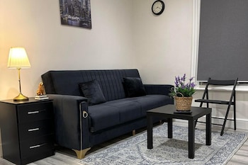 Studio Flat In London,,3 star