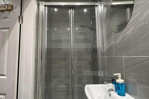 studio flat in london