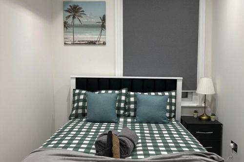 studio flat in london
