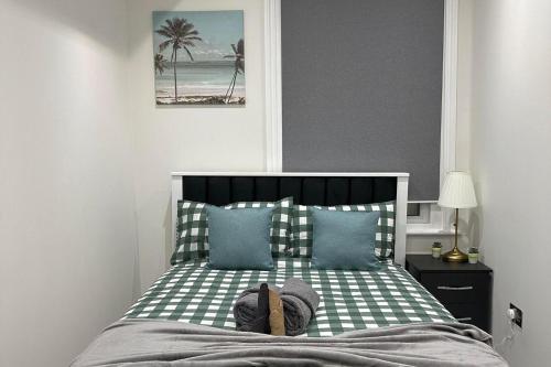 studio flat in london