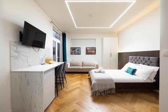 london studios and suites