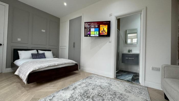 london studios and suites