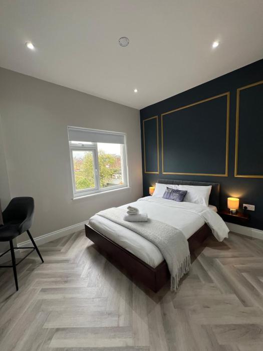 london studios and suites