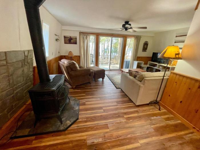 waterfront cottage moosehead lake